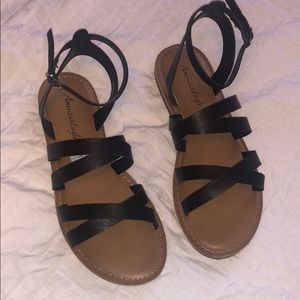 American Eagle Sandals
